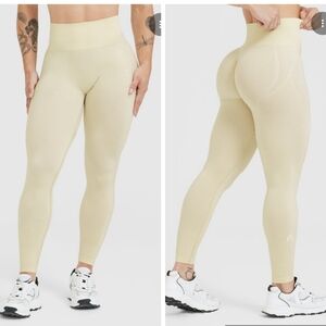 Oner Active effortless leggings vanilla beige high rise butt scrunch size large